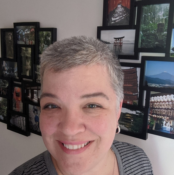 Meet your Posher, Isabelle - Picture 1 of 1